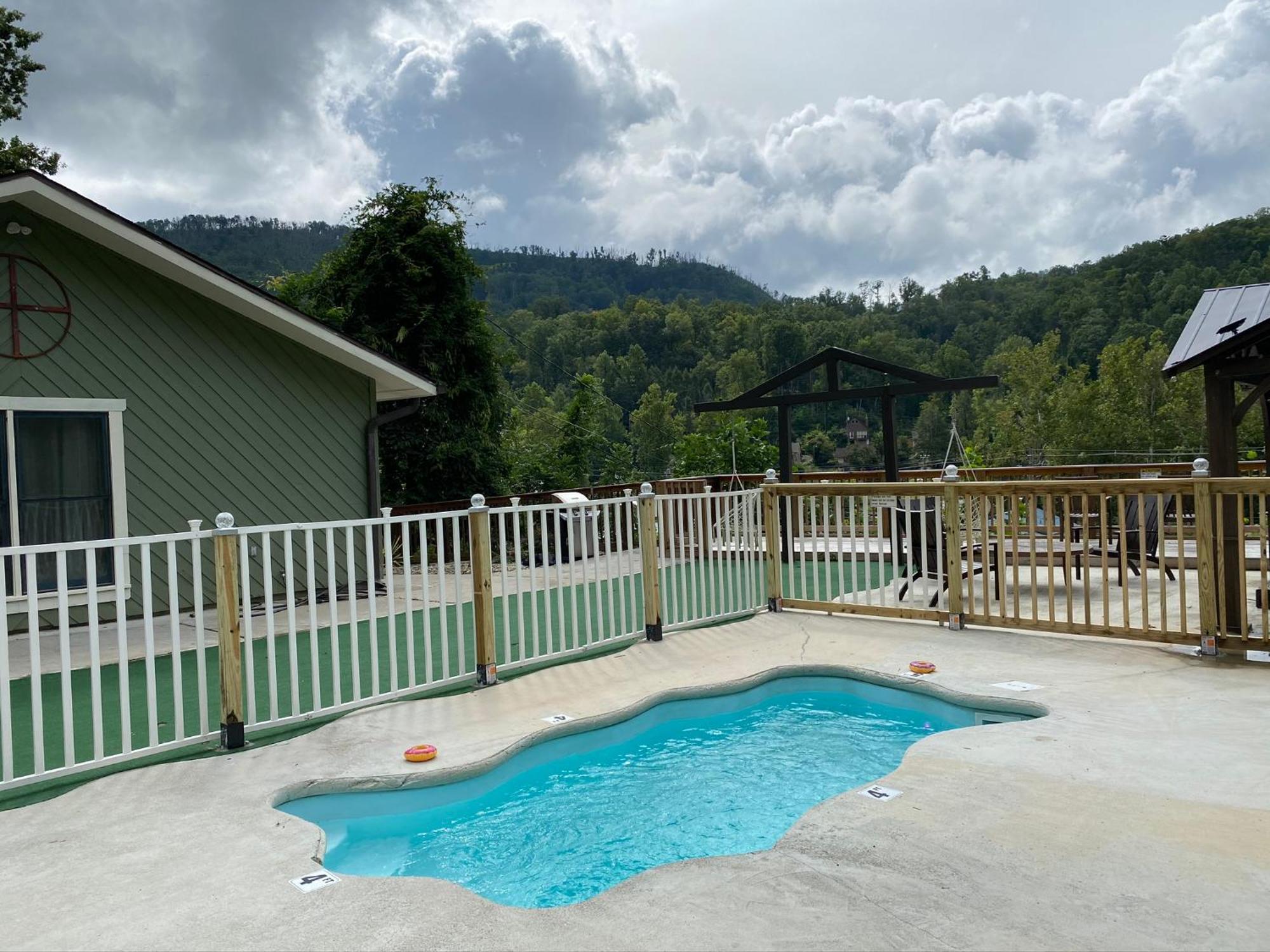 Relaxing 3Br Cottage 1 Mile To Main St Attractions Views Gatlinburg Exterior foto